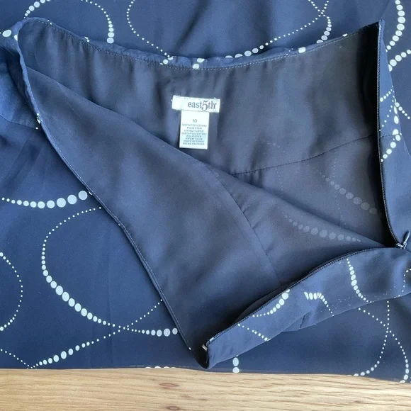 Easy 5th Asymmetrical Skirt - Picture 4 of 4